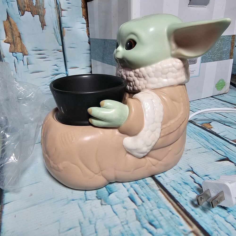 Scentsy Star Wars The Child Grogu Baby Yoda Warmer Display Only w/ Box EUC